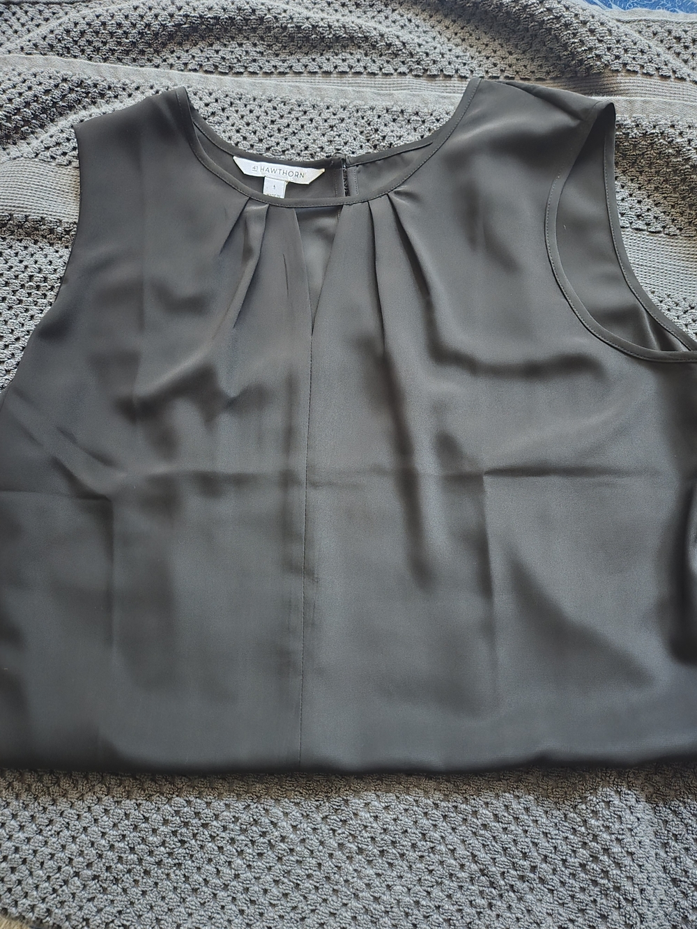 41 Hawthorn Sleeveless Pleated Shell - Black